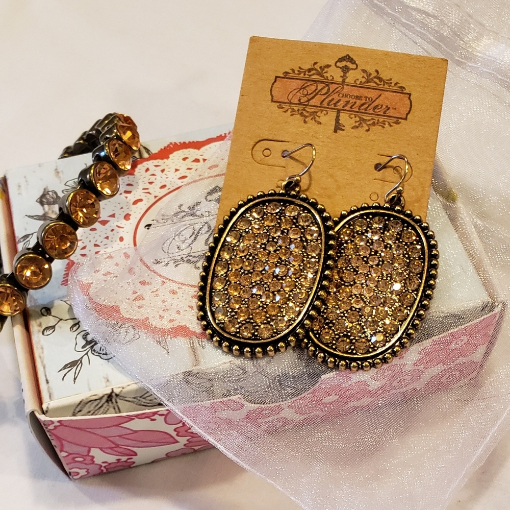 Kelsie Earrings and Kayson Bracelet ♡ Beautiful Fall Colors!